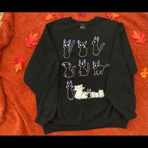 Jiji Hot Topic crewneck